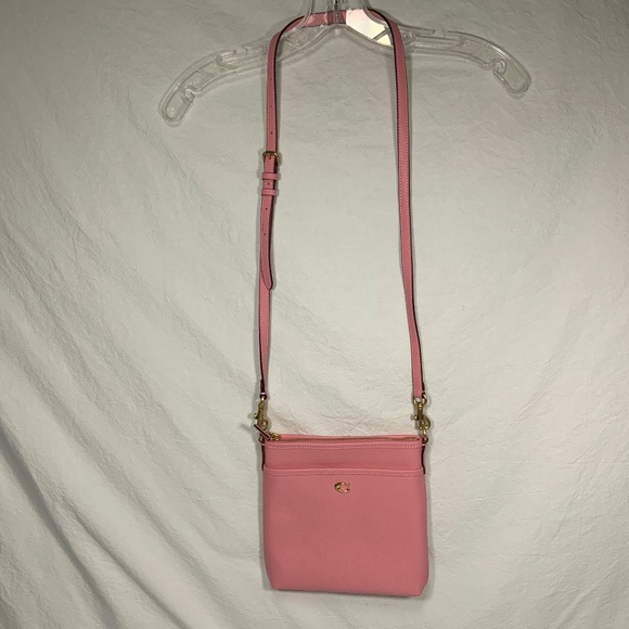 Coach Kitt Messenger CrossbodyBubblegum Pink CC526 - Picture 2 of 14